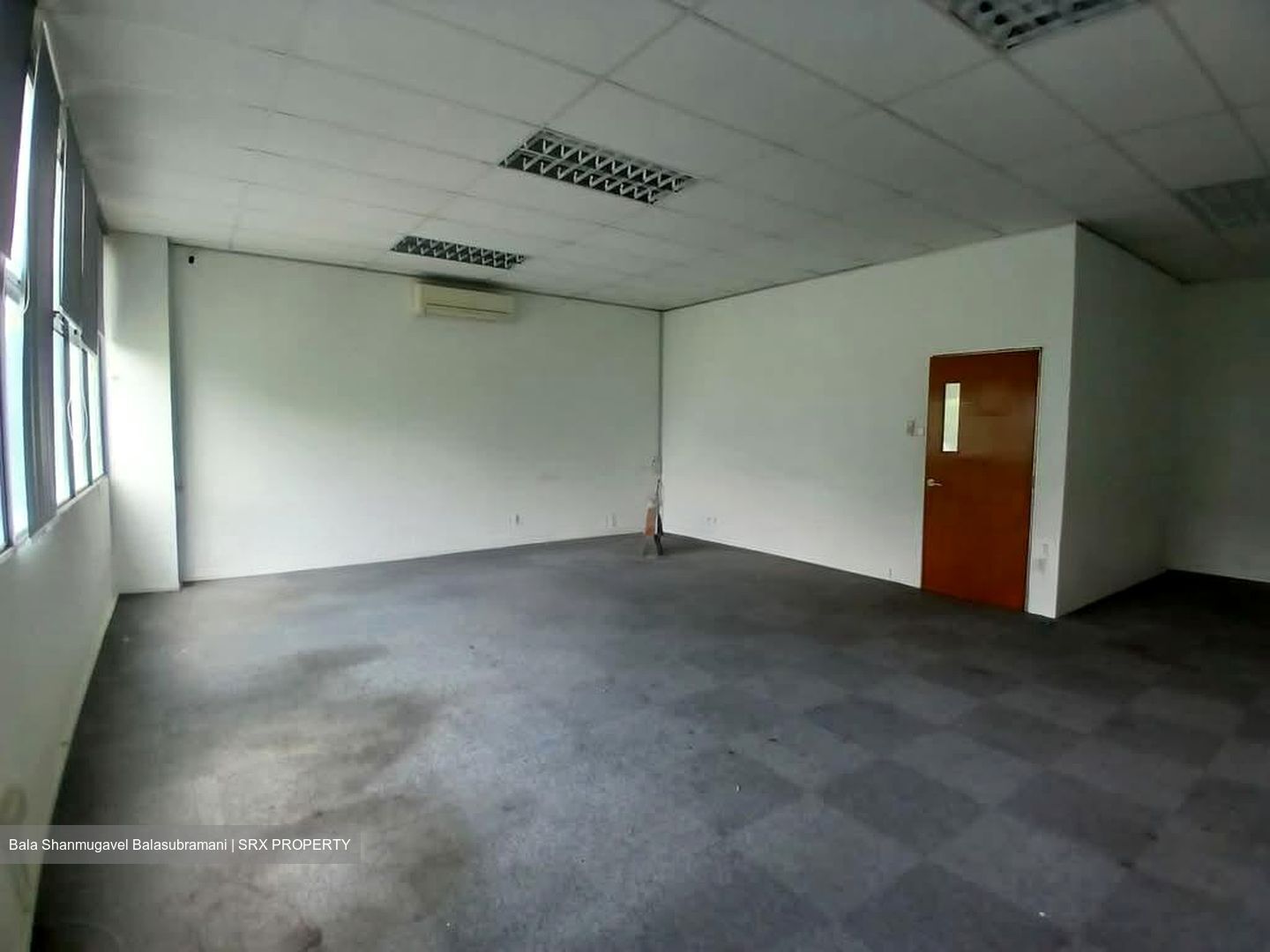 Admiralty Industrial Park (D27), Office #568052251